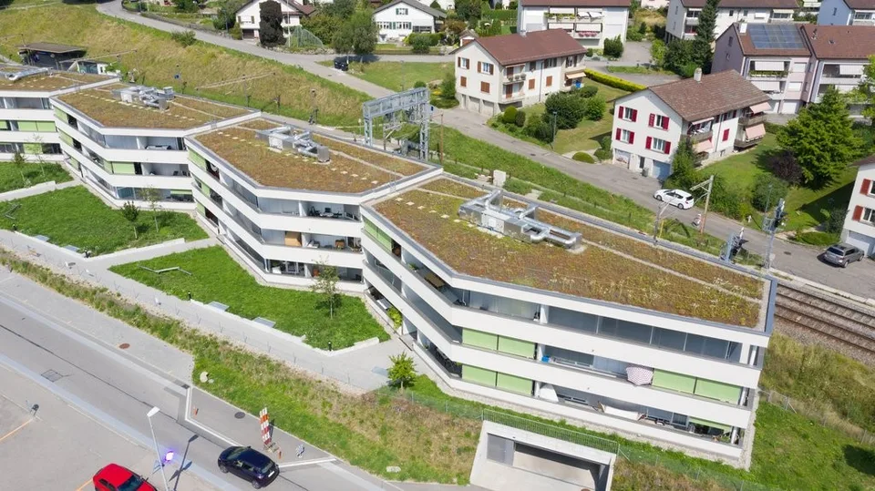 Motorradplatz am Bahnhof Thörishaus gesucht?