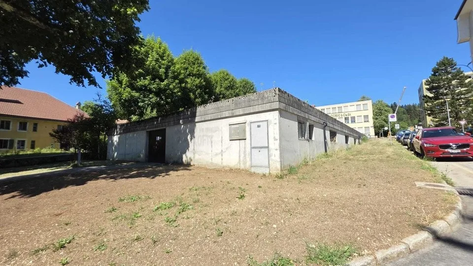 Place de parc dans un garage collectif.