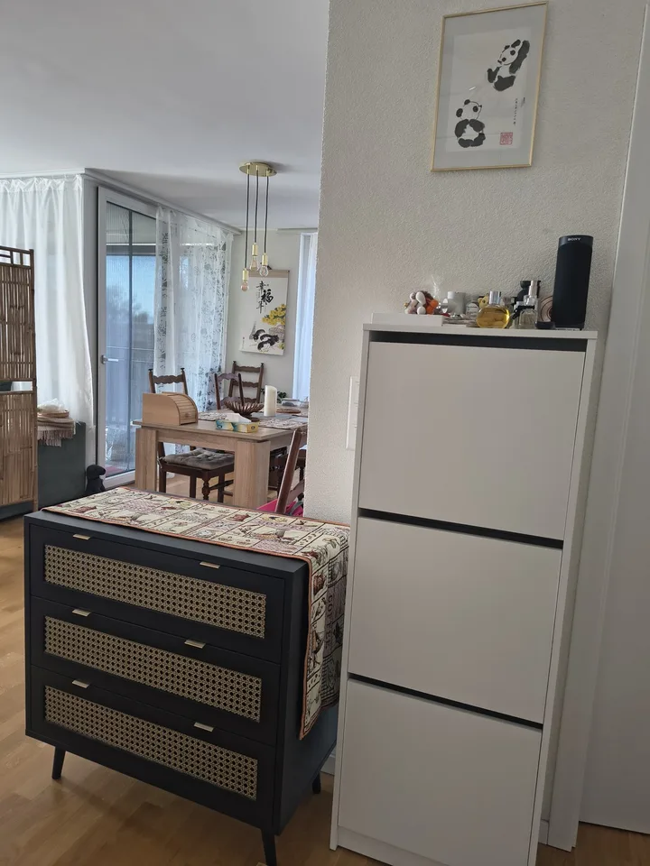 CHAMBRE MEUBLÉE À LOUER DANS UN APPARTEMENT NEUF AU CENTRE DE PAYERNE.
