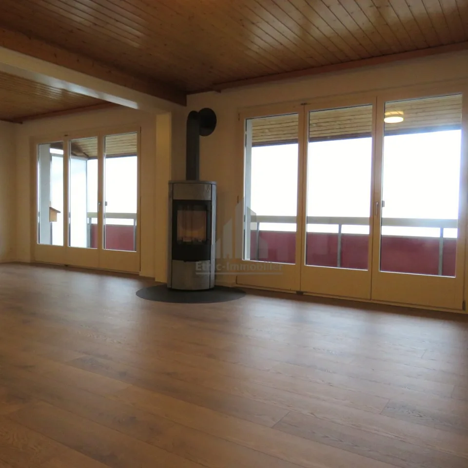 Appartement familial de 4.5 pièces en duplex – Vue lac et montagnes
