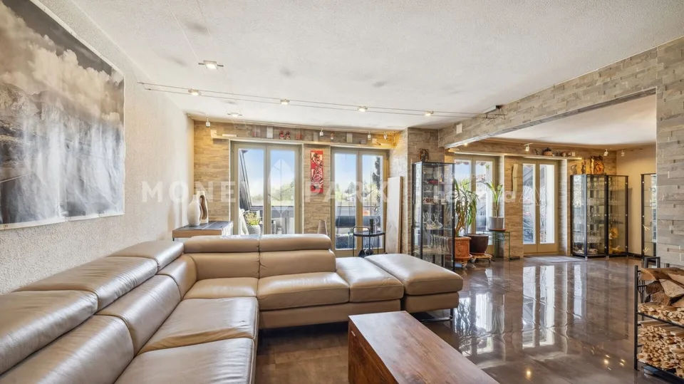 Appartement élégant avec grande terrasse