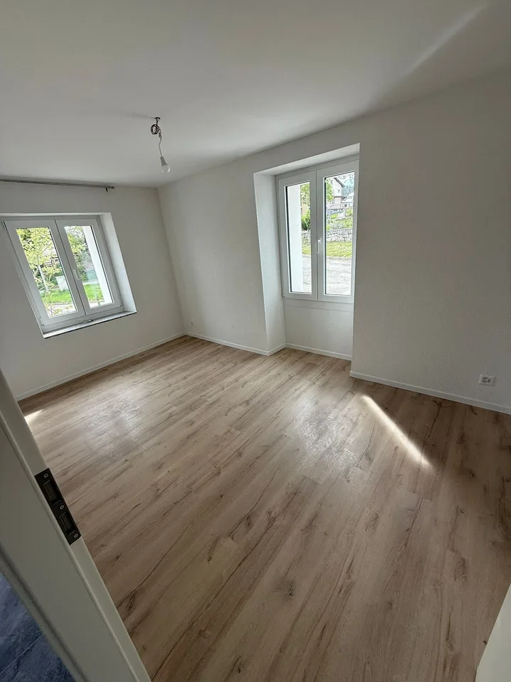 Appartement de 4,5 pièces au 1er étage - 2117 La côte-aux-Fées