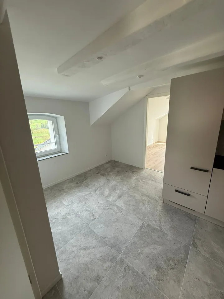 Appartement de 4,5 pièces au 1er étage - 2117 La côte-aux-Fées