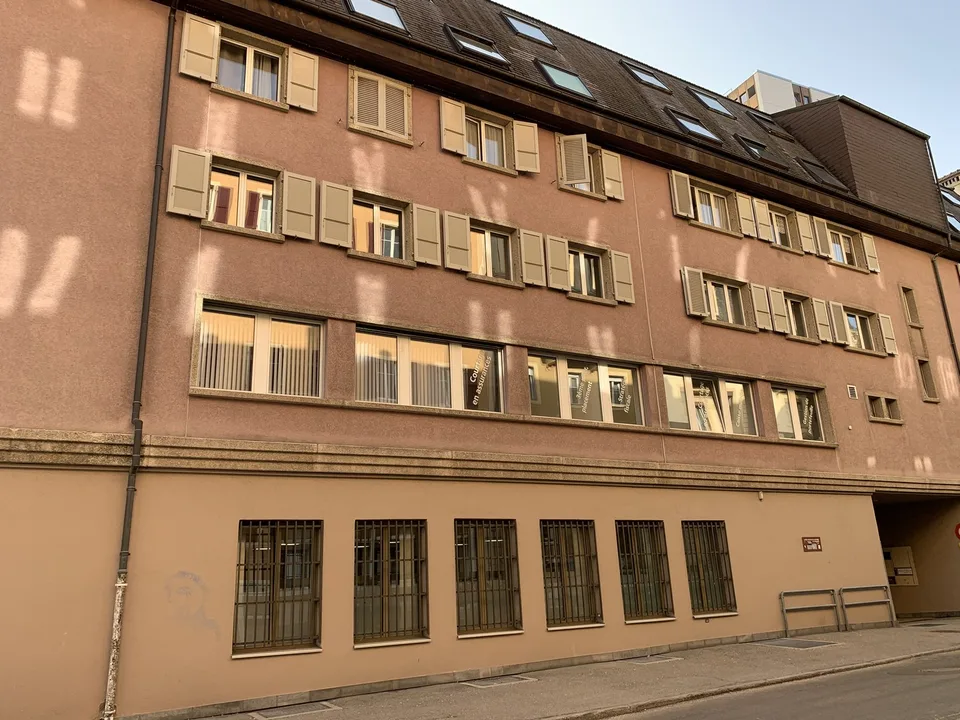 La Chaux-de-Fonds 2 local dépôt au sous-sol à louer