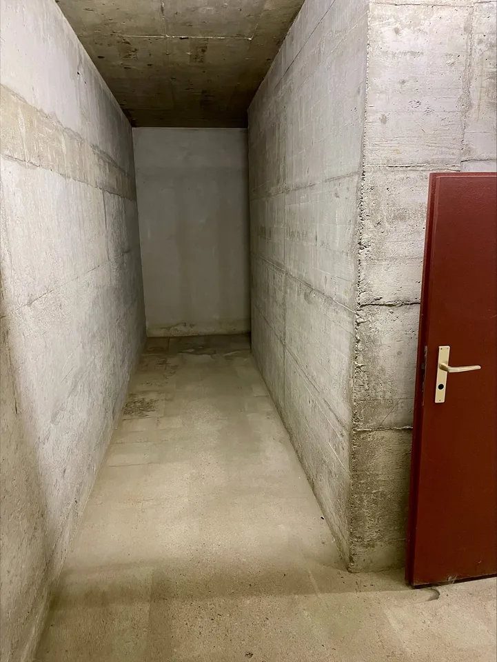 La Chaux-de-Fonds 2 local dépôt au sous-sol à louer
