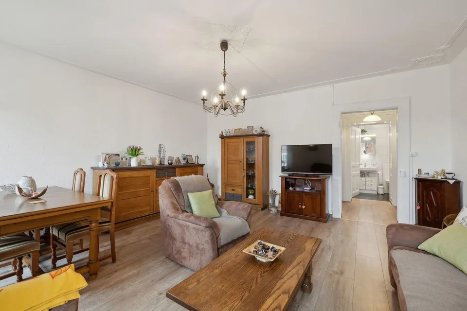 Renditeobjekt mit 12 renovierten Einheiten – Foto 7 von 13