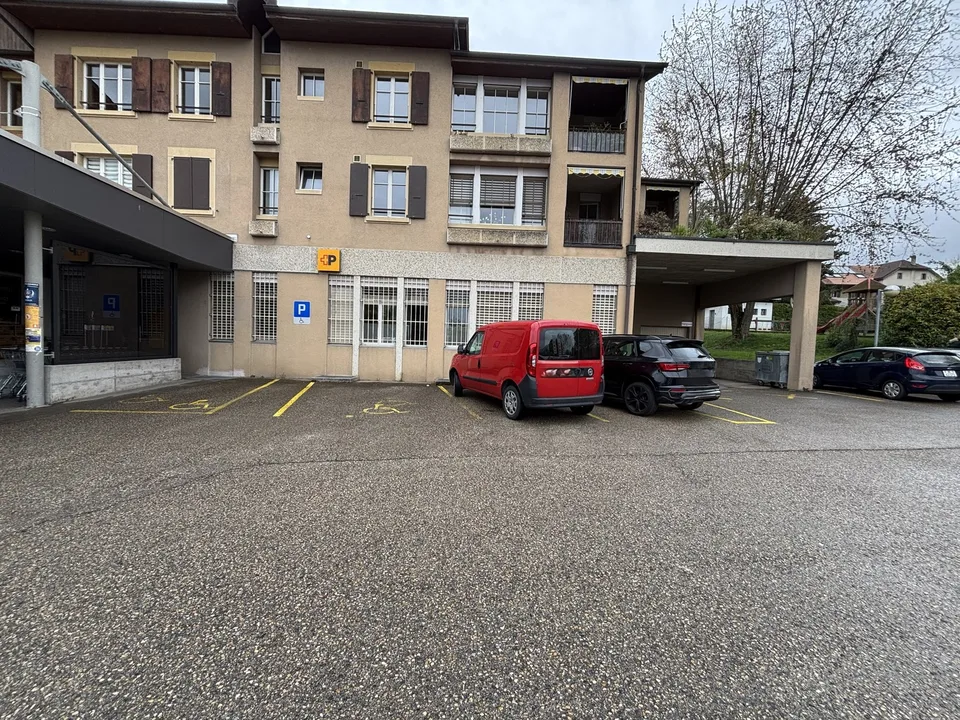 A louer surface de 258 m2 au centre de Bevaix