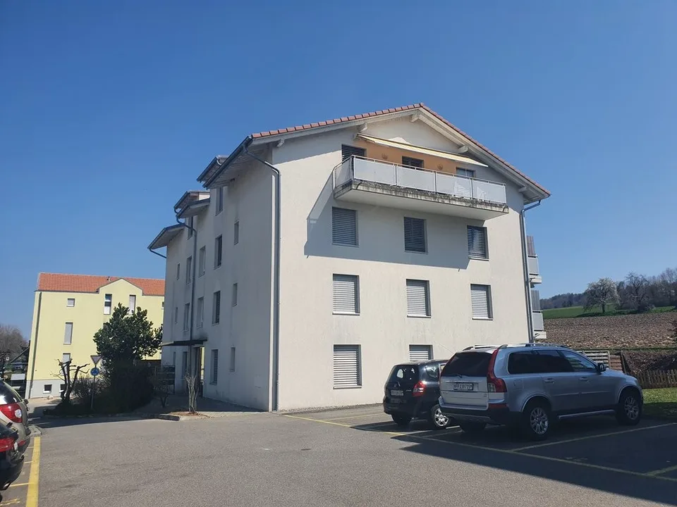 DOMDIDIER - Parking extérieur à louer