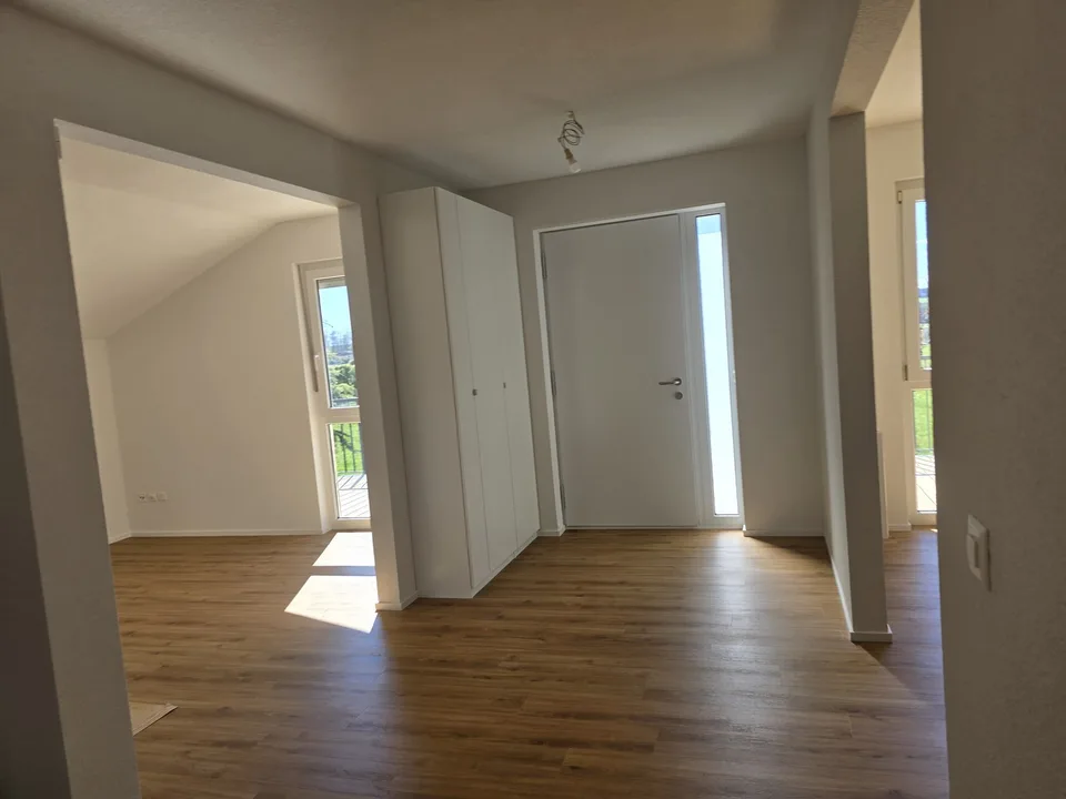 Appartement fraichement rénové de 2.5 pièces à Courtion