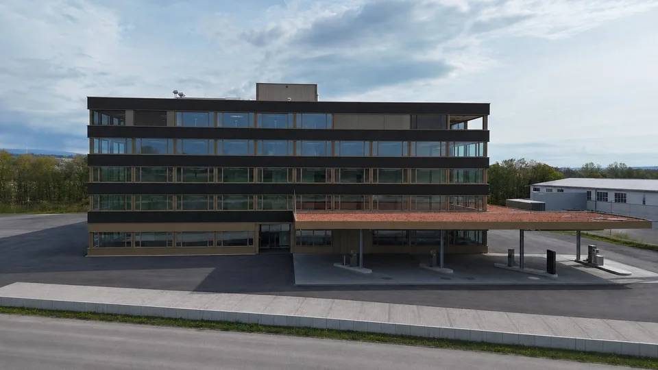 SAINT-AUBIN (FR) – Surfaces d'activité neuves et modulables, de 248 m² à 2'800 m²
