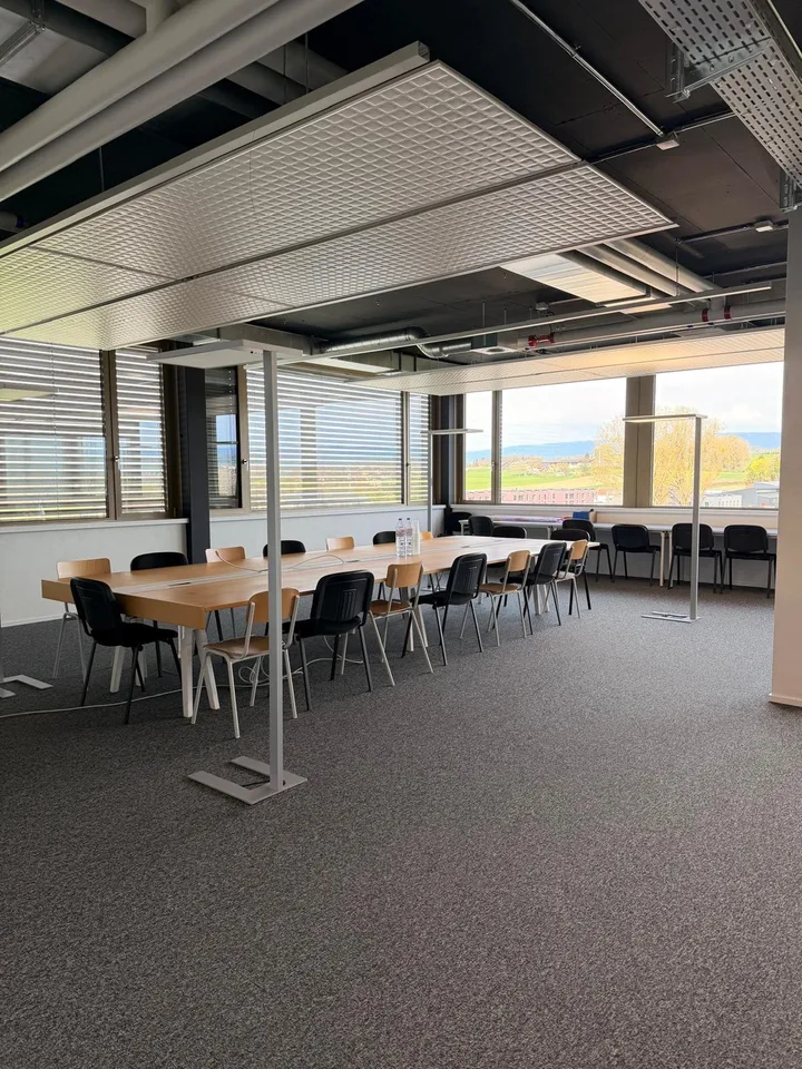Surfaces neuves et modulables - divisibles de 248 à 3’700 m² à louer à St-Aubin – Industrie, multisports et bureaux – photo 9 of 11