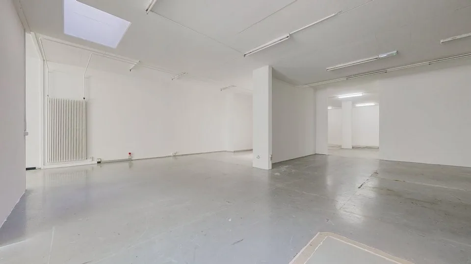 Cherchez-vous un spacieux local à deux pas du centre ville? – foto 10 di 11