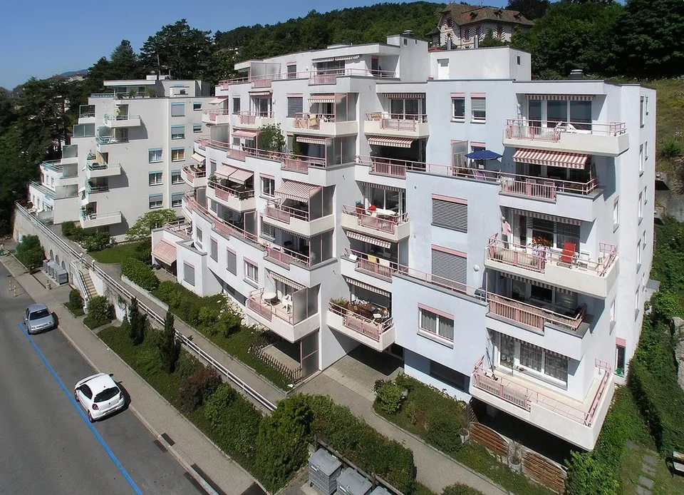 Places de parking dans un garage collectif sécurisé