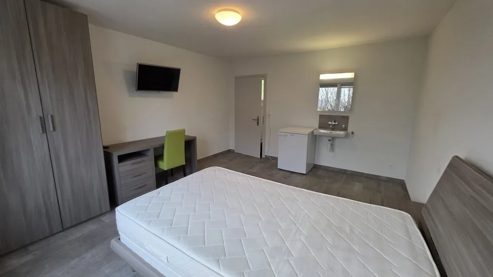 CHAMBRE MEUBLÉE A LOUER