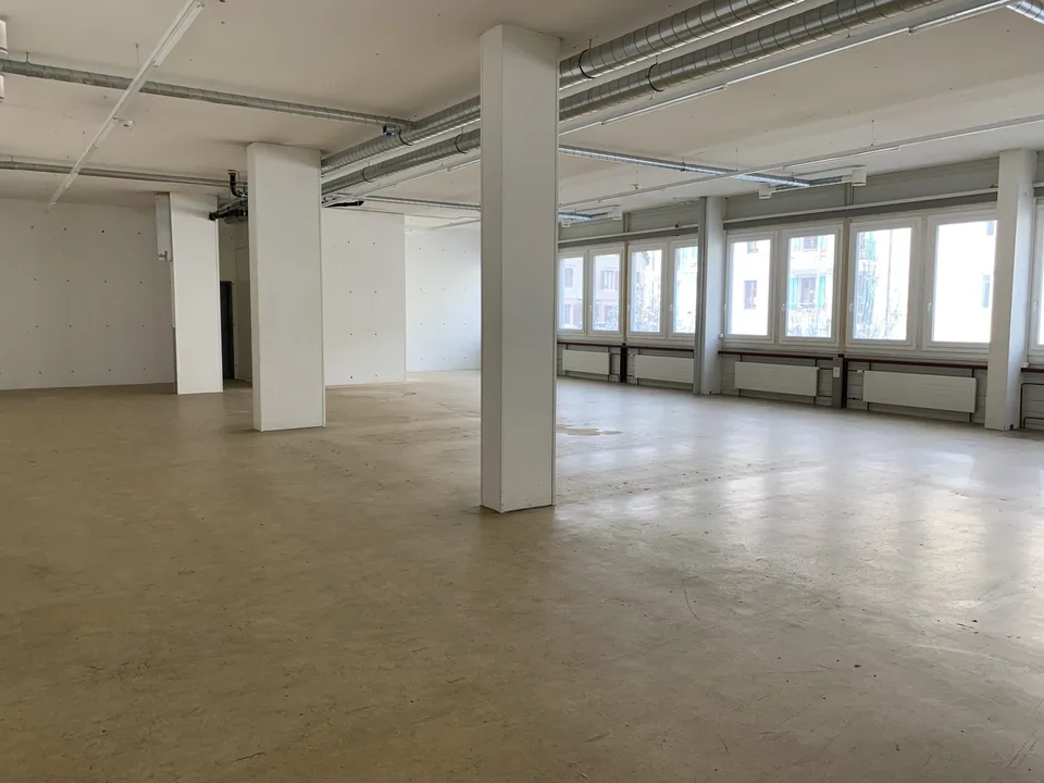 Surface administrative d'env. 290m2 à louer au 1er étage au Locle