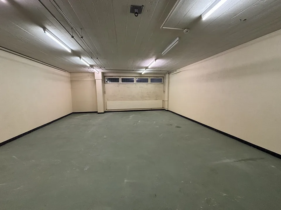 À louer – Dépôt de 72 m² au Locle