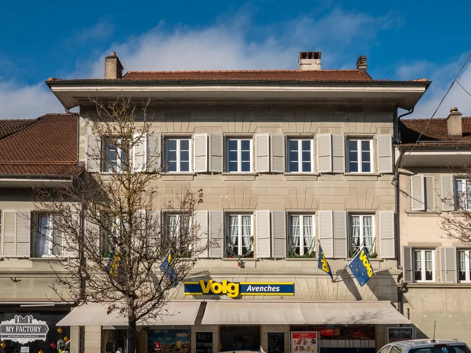Surface commerciale d'environ 176.00m2 à louer dans le centre-ville d'Avenches