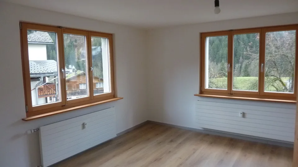 4.5 Zimmerwohnung in Danis zu vermieten