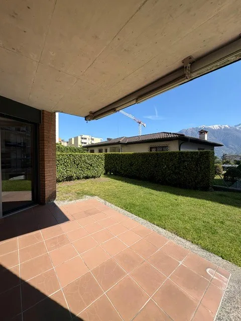 Minusio bell'appartamebto 2,5 PT giardino