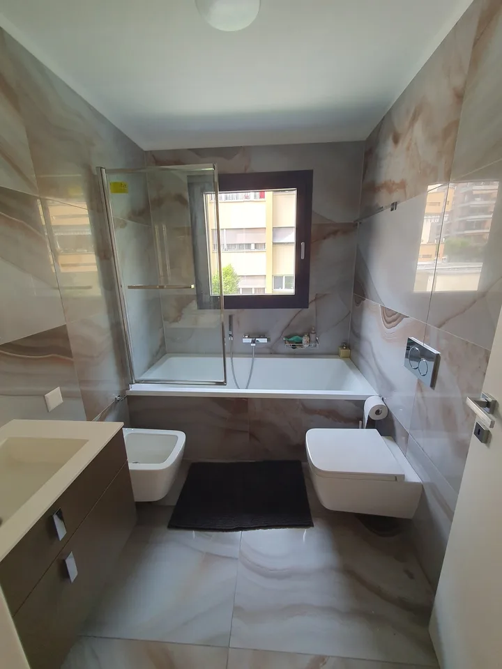 Room in modern flat close to Lugano SUPSI university