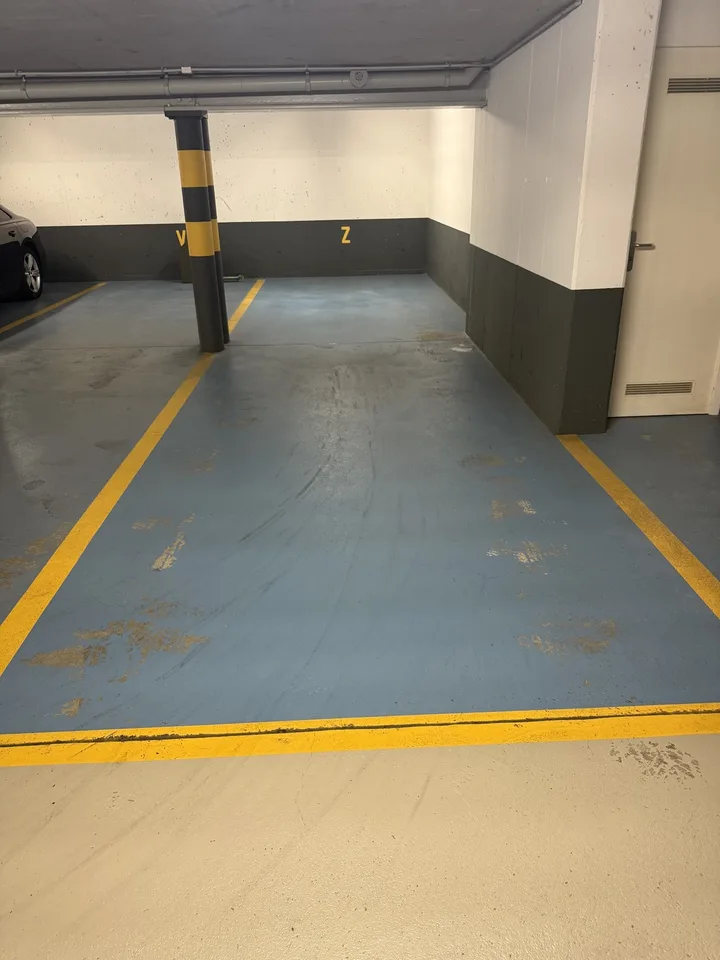 Posto Auto doppio in grande Garage Sotterraneo
