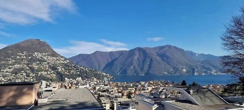 CAMERA PRIVATA IN APPARTAMENTO CONDIVISO VICINO STAZIONE e UNIVERSITÀ USI SUPSI