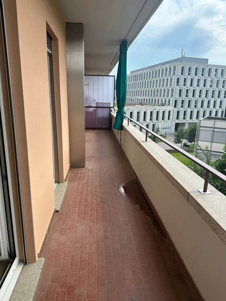 Bright and Spacious 2.5-Room Apartment