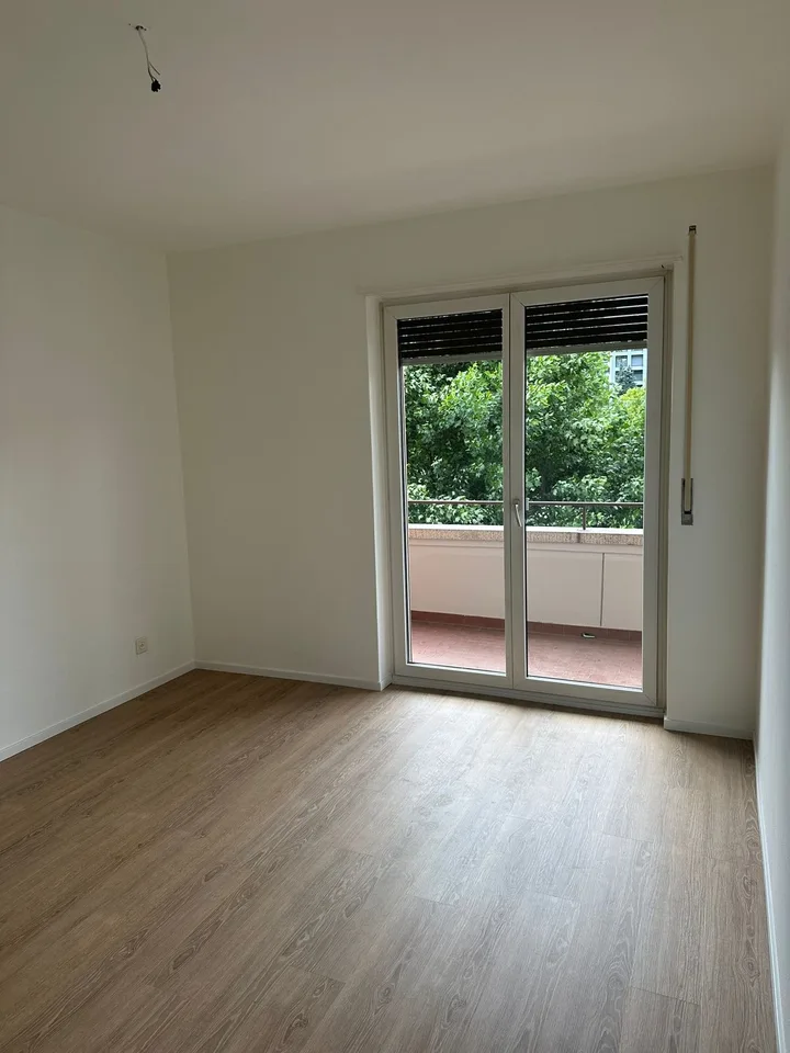 Bright and Spacious 2.5-Room Apartment