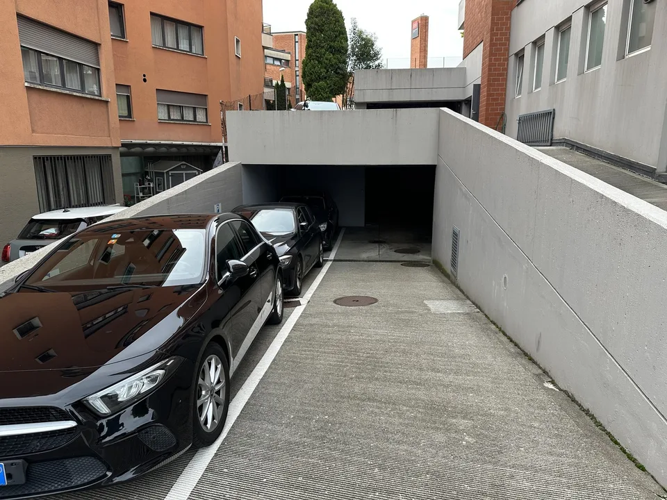 Parcheggio sotterraneo 2x5m via Besso 47, Lugano