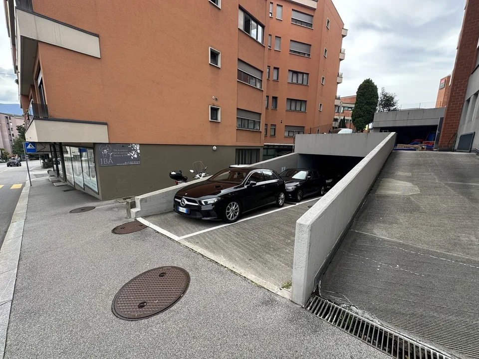 Parcheggio sotterraneo 2x5m via Besso 47, Lugano