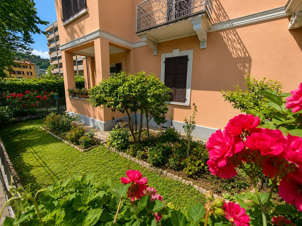 Spazioso 3.5 locali al PT con giardino esclusivo e doppia cantina