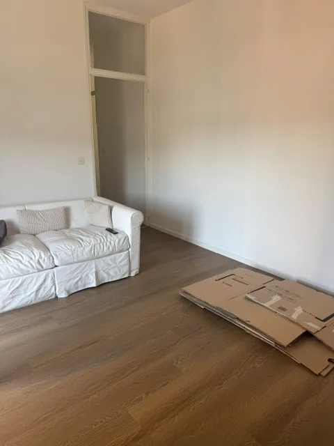Appartamento di 3 locali in Via Emilio Bossi 54, Chiasso. ULTIMO PIANO PACE !