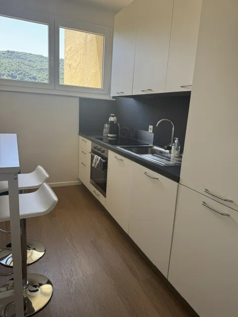 Appartamento di 3 locali in Via Emilio Bossi 54, Chiasso. ULTIMO PIANO PACE !