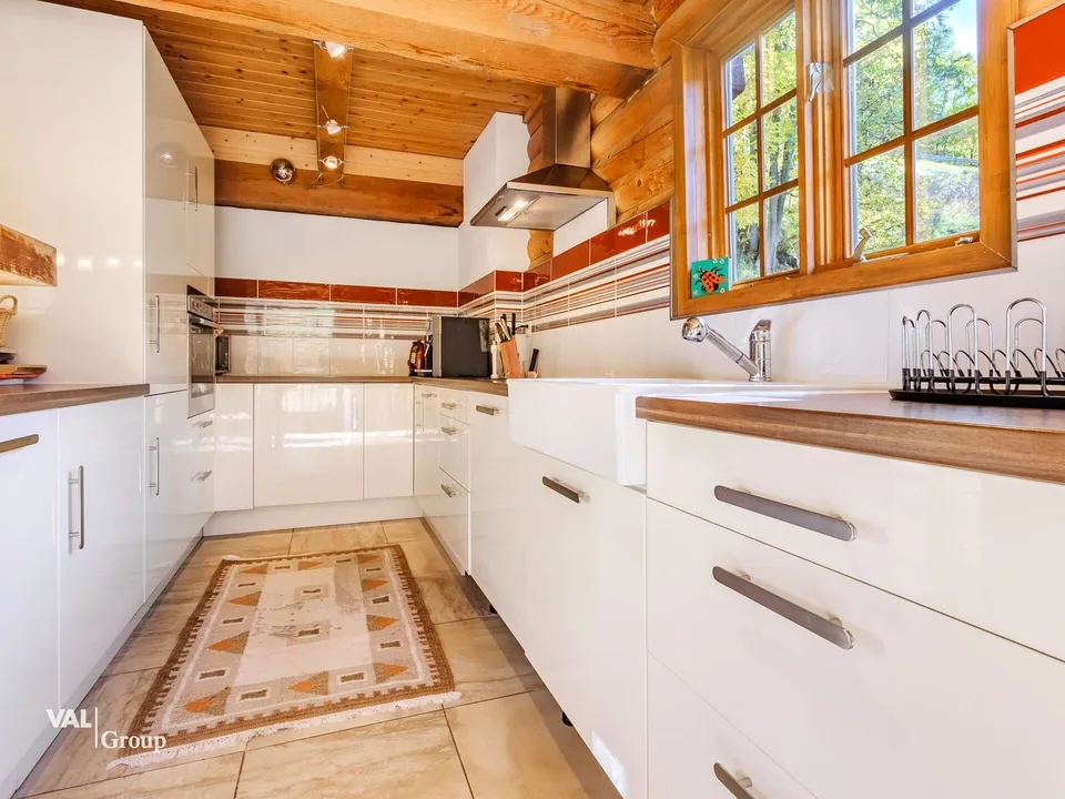 Magnifique chalet "canadien" pour les amoureux de nature (6.5 + 3.5 pces)