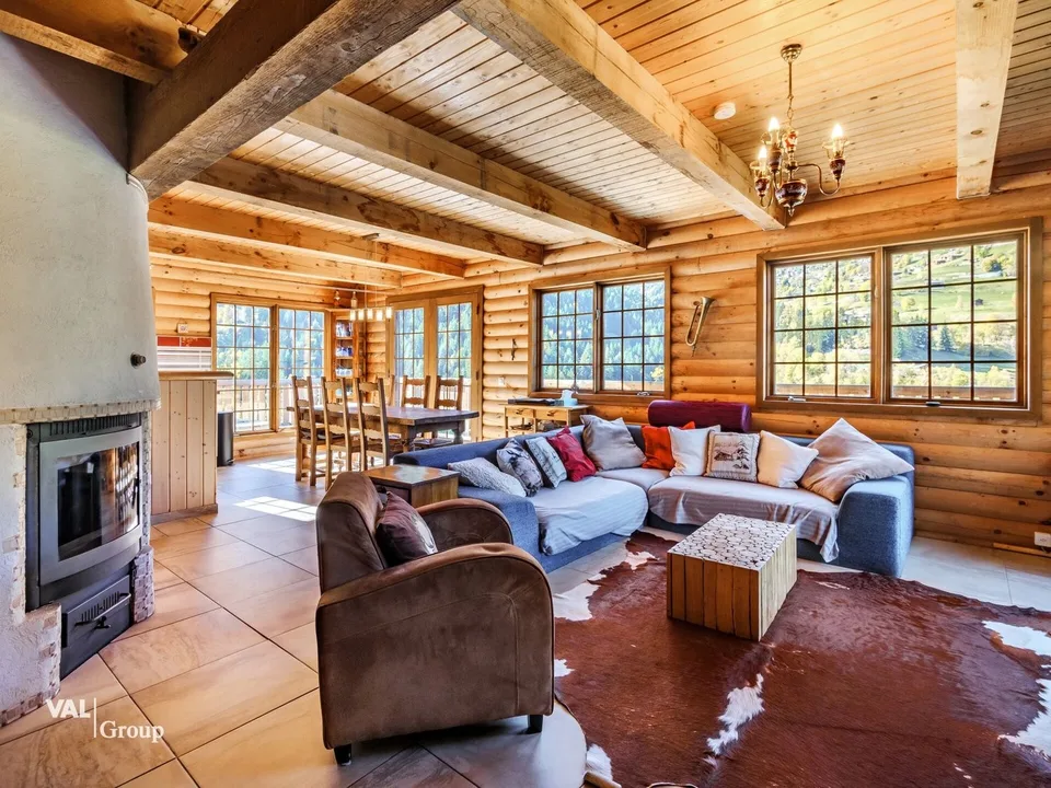 Magnifique chalet "canadien" pour les amoureux de nature (6.5 + 3.5 pces)