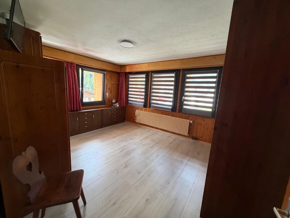 Appartement de 3.5 pièces à Evolène avec balcon et splendide vue