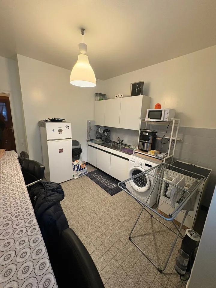 MH Reloc SARL propose à la location un jolie 3 pièces