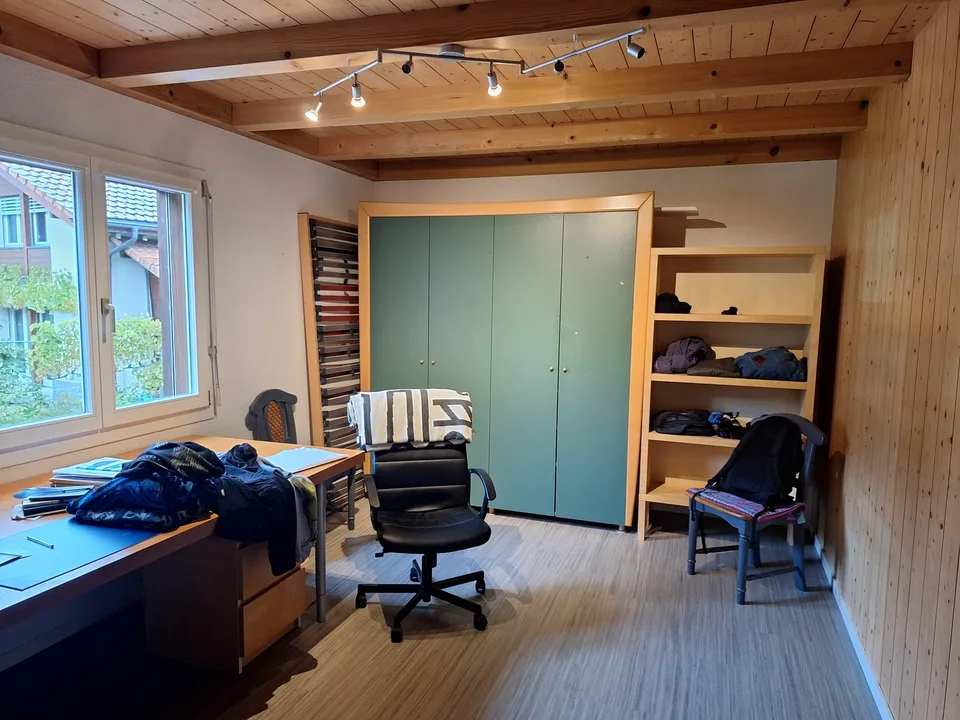 Grosses Zimmer mit Galerie