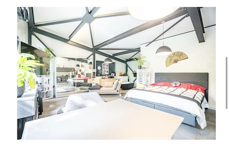 Moderne, komplett möbilierte 2.5-Zimmer-Wohnung