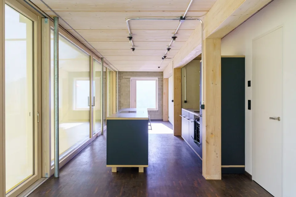 4.5-Zimmer-Maisonette mit Dachterrasse - Neubau, Erstbezug, Termen