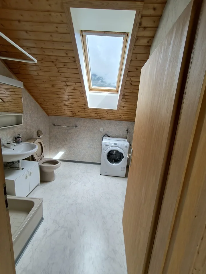 2.5‑Zimmer‑Wohnung in 3800 Matten – hell, ruhig, 60 m²