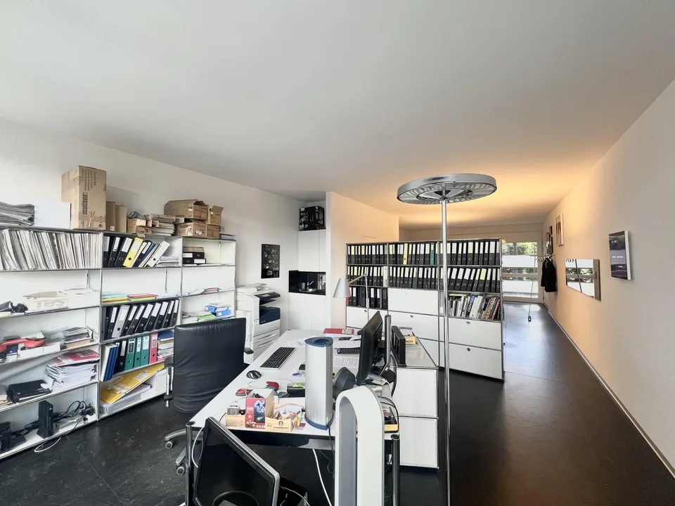 À louer – Bureau de 55 m² au 2ᵉ étage, en plein centre-ville