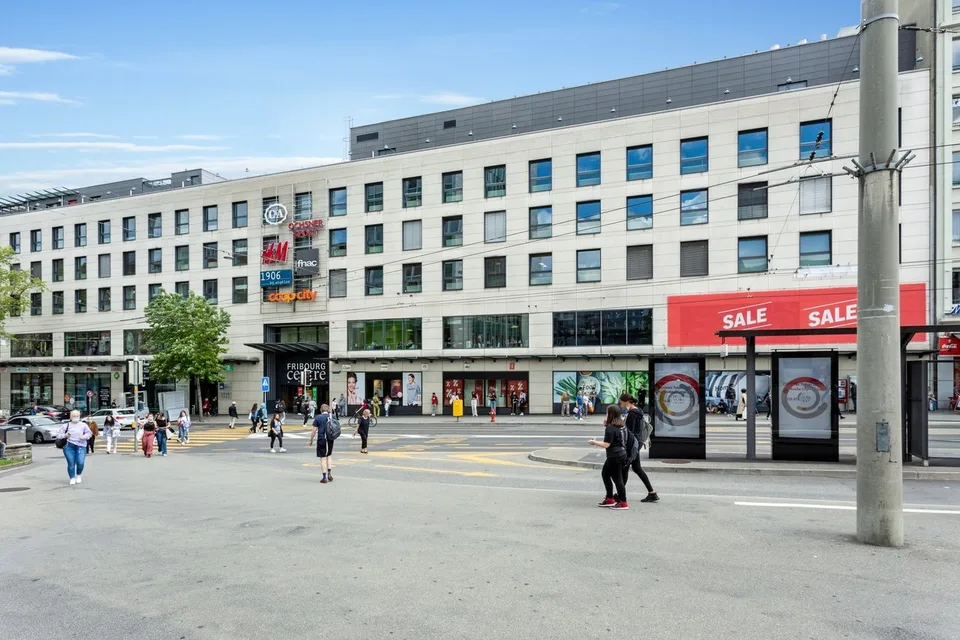 À louer – Bureau de 55 m² au 2ᵉ étage, en plein centre-ville