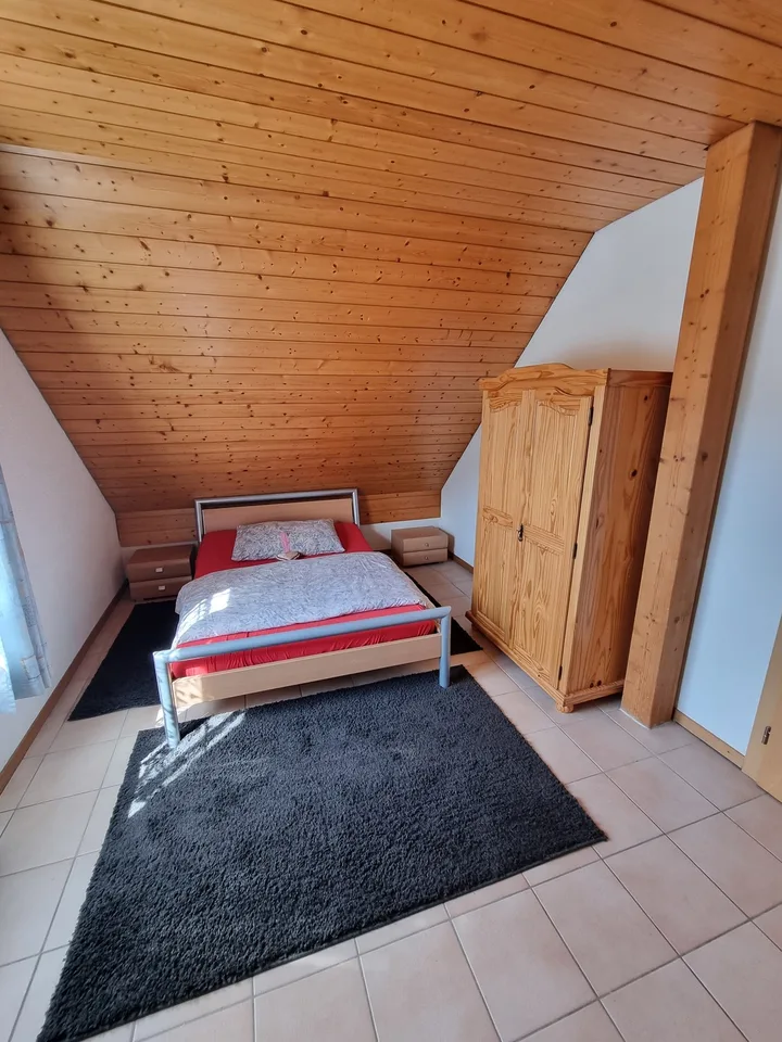 Zimmer in Einfamilienhaus im OG, Wallis, Ruhig & Zentral