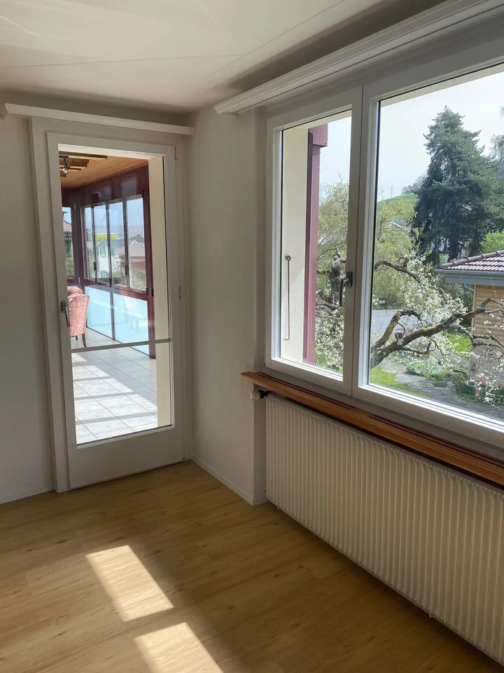 Helle 4-Zimmer-Wohnung mit Balkon und Terrasse