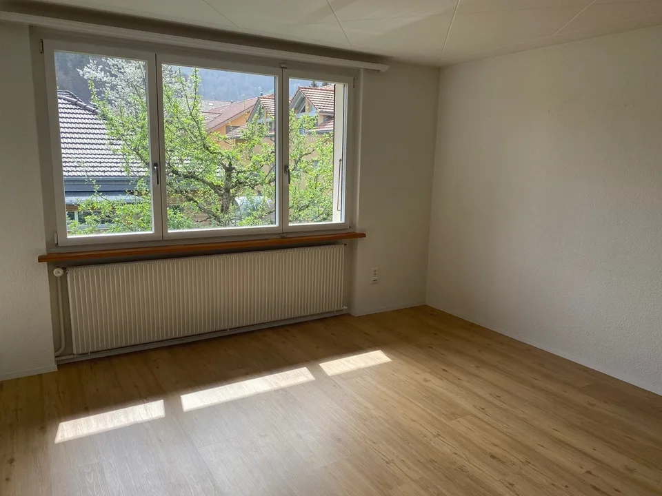Helle 4-Zimmer-Wohnung mit Balkon und Terrasse