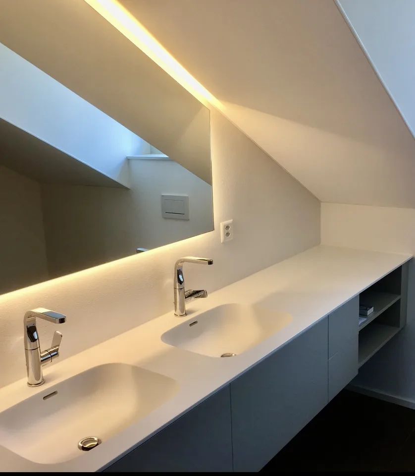 Vivere da sogno sopra il lago di Thun: Appartamento di 2,5 locali in duplex esclusivo a Sigriswil
