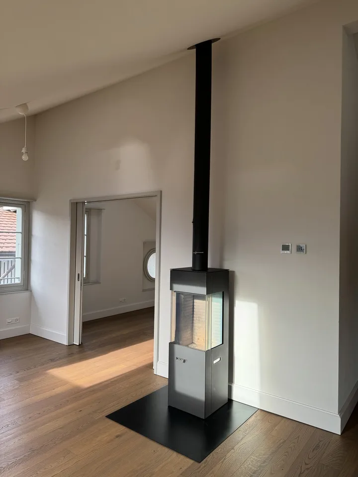 Vivere da sogno sopra il lago di Thun: Appartamento di 2,5 locali in duplex esclusivo a Sigriswil