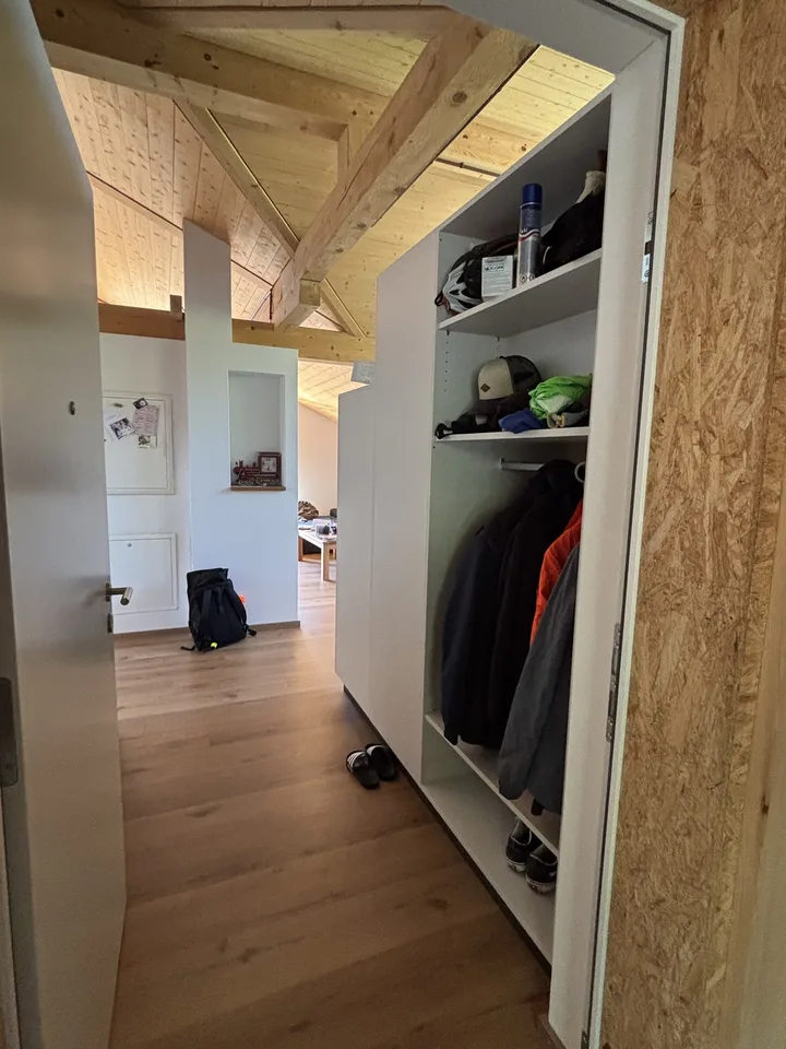 Schöne Dachwohnung mit toller Aussicht
