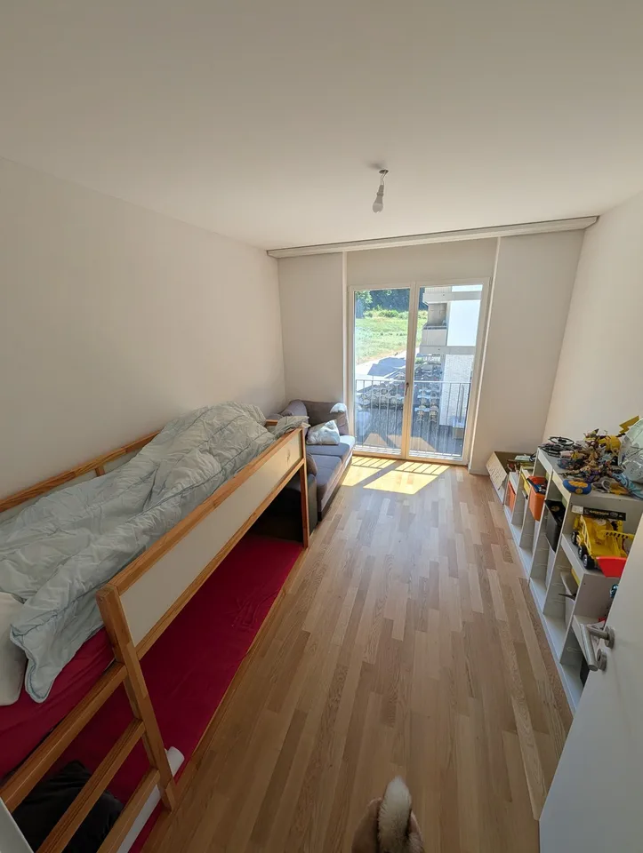 Spacieux appartement de 4.5 pièces avec grande terasse et balcon à Marly